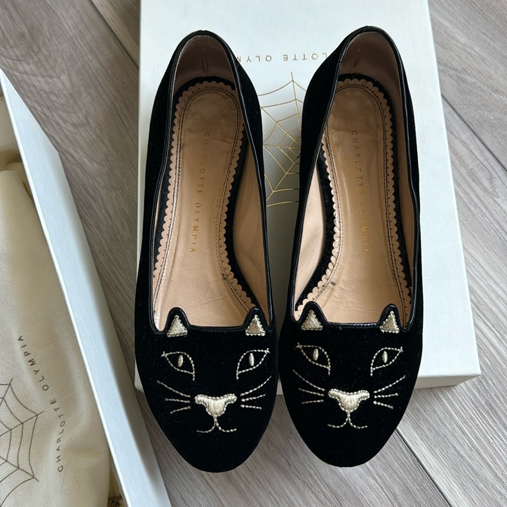 Authentic Pre-Loved Charlotte, Olympia, kitty flat velvet black and gold size 37